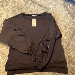 Grey sweatshirt with arm detail